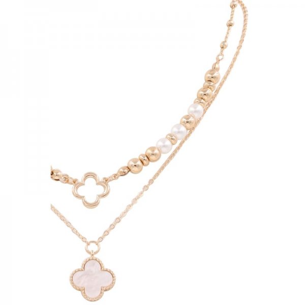 Quatrefoil Pendant Layered Necklace
